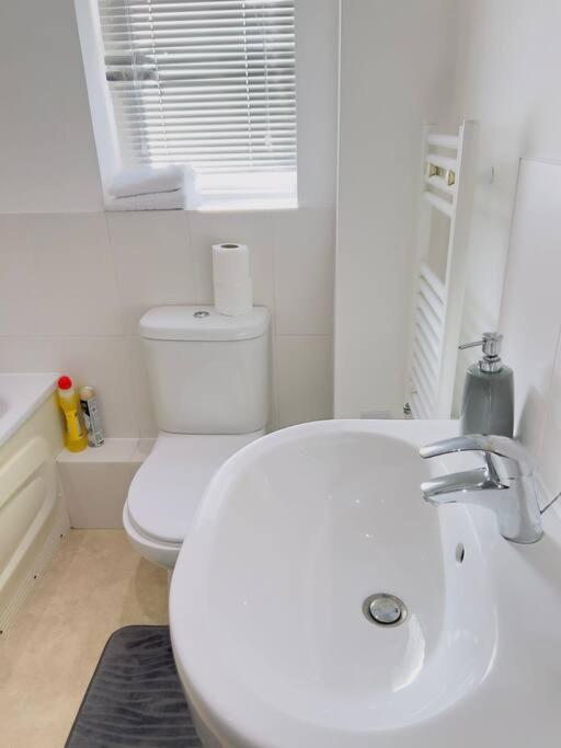 Starview Apartment-Vitoria Lexden Luaran gambar